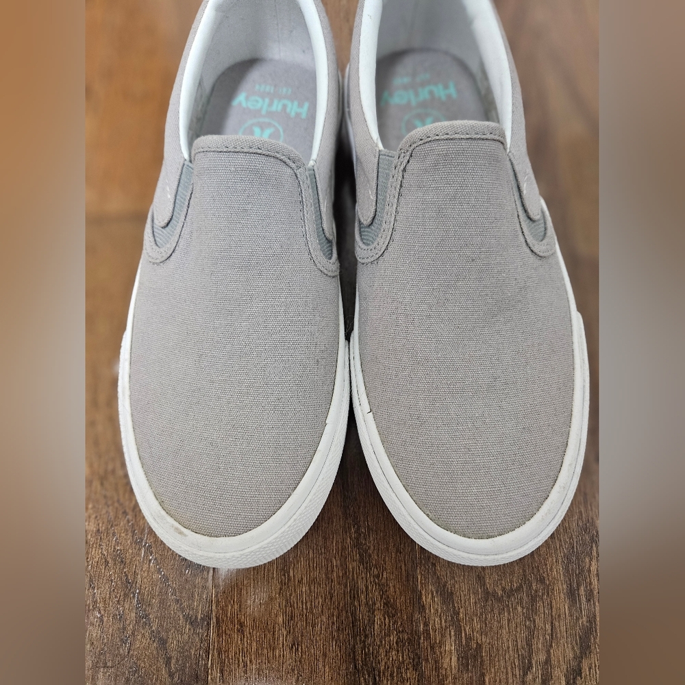 Hurley Gray Slip-On Sneakers with Elastic Panels NEW - Picture 2 of 6